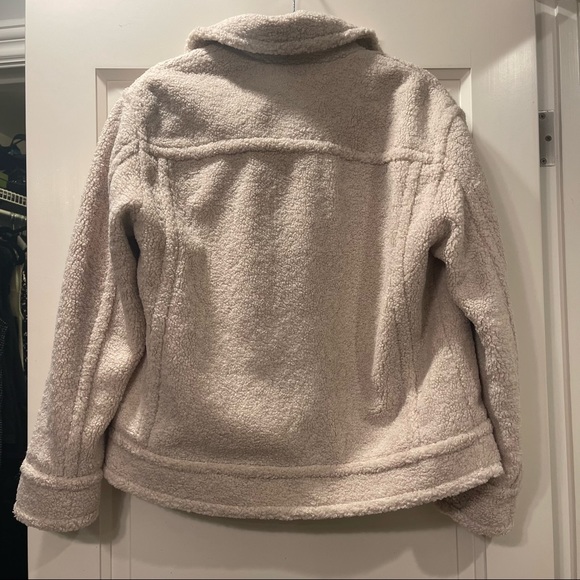 Vince Teddy / Sherpa Shacket - Picture 3 of 3